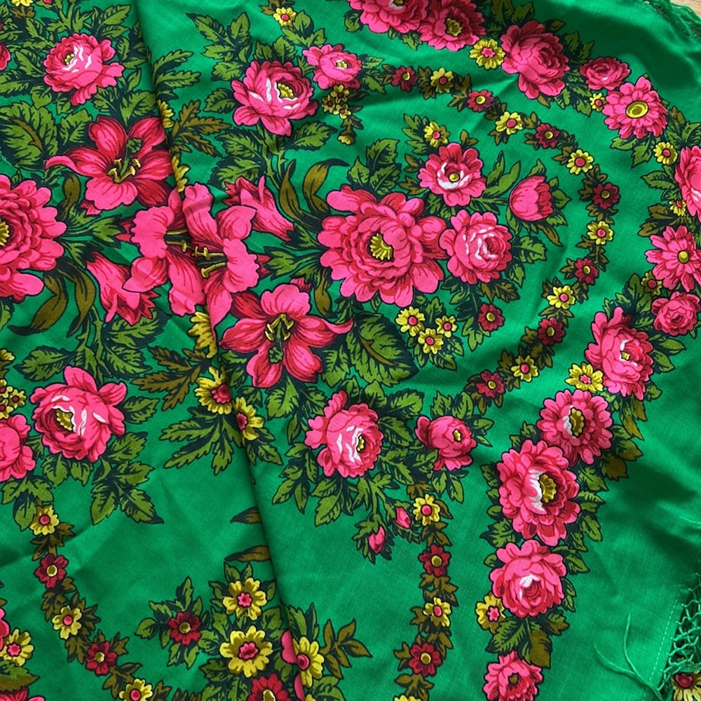 Large gorgeous pink and green wool shawl scarf wrap  or cover USSR or Russia - Picture 2 of 10
